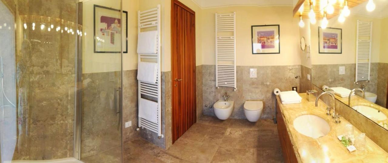 Casa Amigo Bed & Breakfast Padenghe sul Garda Exterior photo