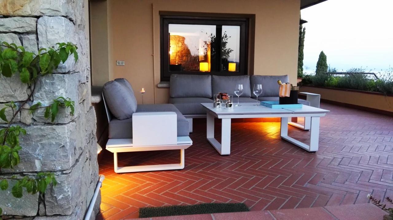 Casa Amigo Bed & Breakfast Padenghe sul Garda Exterior photo