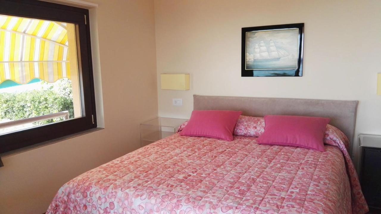 Casa Amigo Bed & Breakfast Padenghe sul Garda Exterior photo